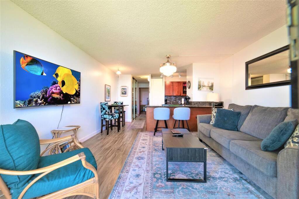 Stunning Maui Direct Ocean Front On The Beach, Walk To Beach From Condo, Watch Turtles, Whales, Ac In All Rooms Ocean View Pool And Spa Wailuku Exterior foto